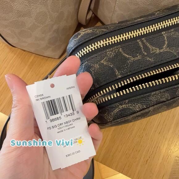 NWT Coach Carey Crossbody Bag Signature Canvas Leather Charms CEK68 Gold Brown - Picture 6 of 10